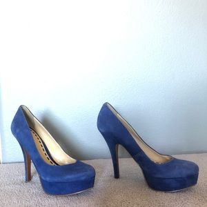 Blue velvet stiletto